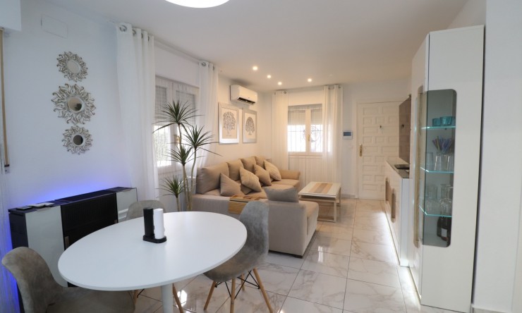 Re-Sale - Detached Villa - Orihuela Costa - La Florida