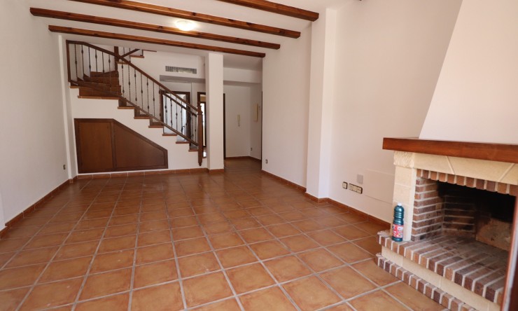 Re-Sale - Semi Detached Villa - Algorfa - La Finca Golf Resort