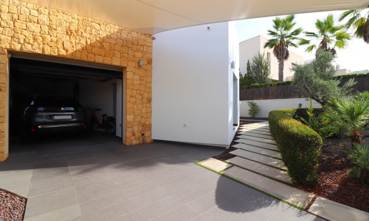 Wederverkoop - Vrijstaande Villa - Benimar - Benimar III