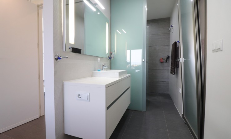 Wederverkoop - Vrijstaande Villa - Benimar - Benimar III