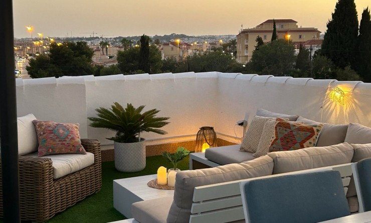 Re-Sale - Apartment - Orihuela Costa - La Florida