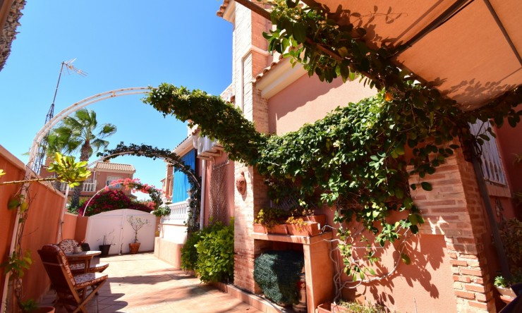 Re-Sale - Detached Villa - Orihuela Costa - Playa Flamenca