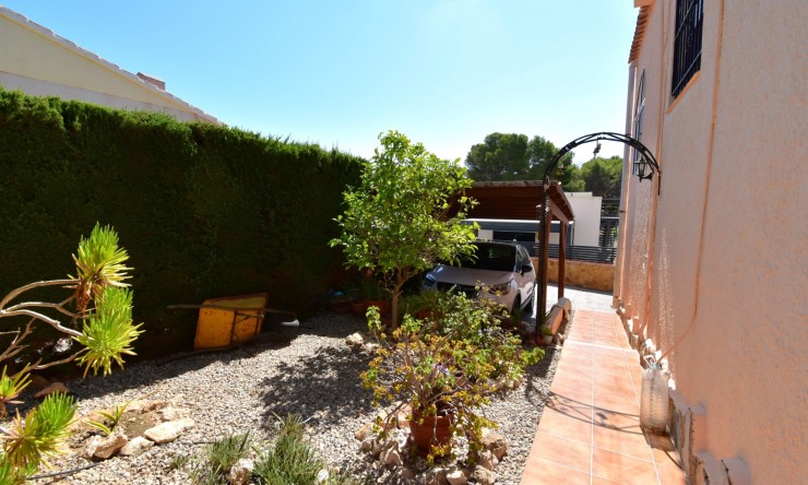 Re-Sale - Detached Villa - Orihuela Costa - Los Balcones