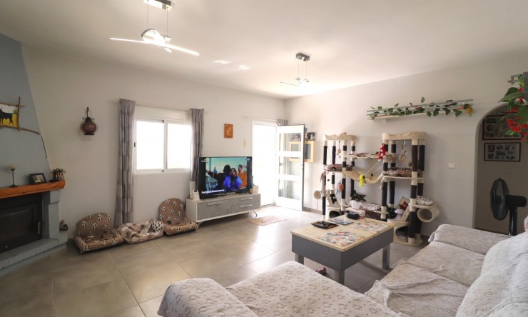 Re-Sale - Country Property - Orihuela - La Campaneta