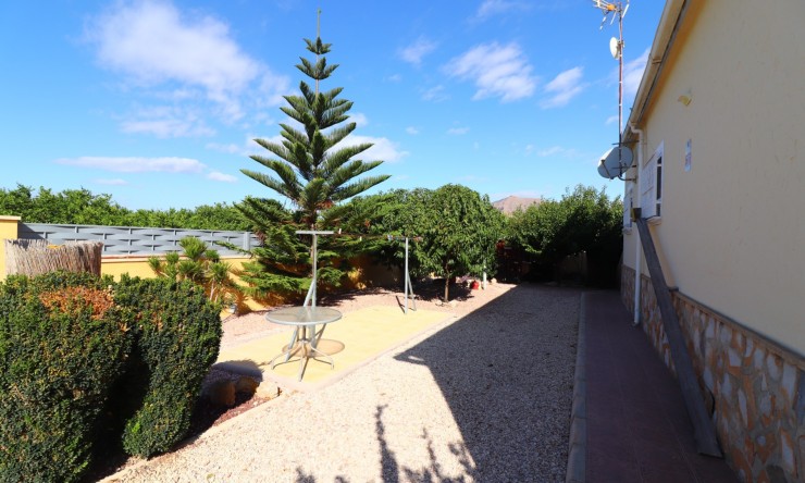 Re-Sale - Country Property - Orihuela - La Campaneta