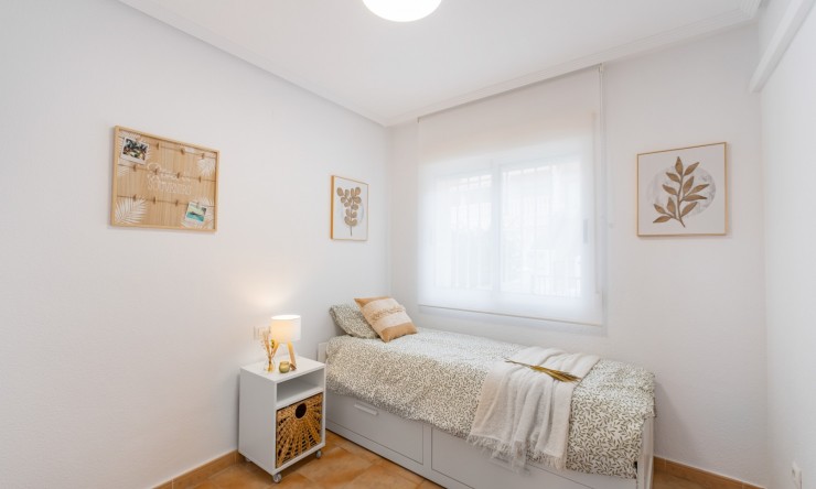 Re-Sale - Bungalow - Orihuela Costa - Villamartin