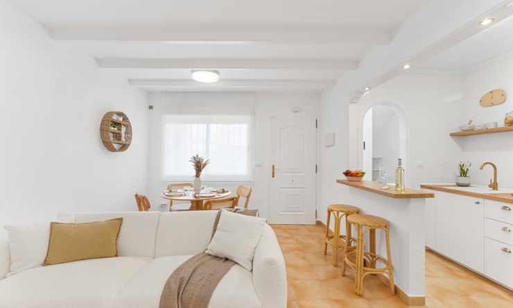 Re-Sale - Bungalow - Orihuela Costa - Villamartin