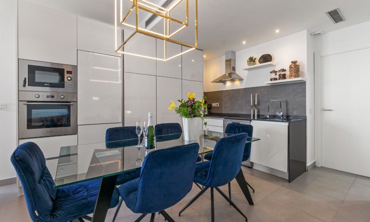 Re-Sale - Detached Villa - Orihuela Costa - Villamartin