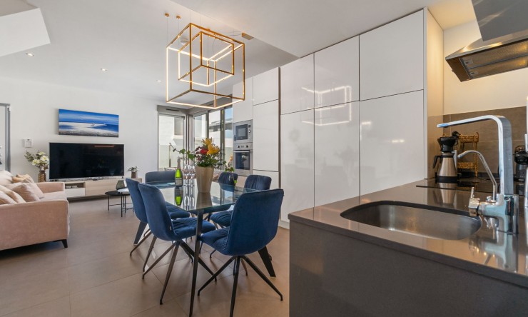 Re-Sale - Detached Villa - Orihuela Costa - Villamartin