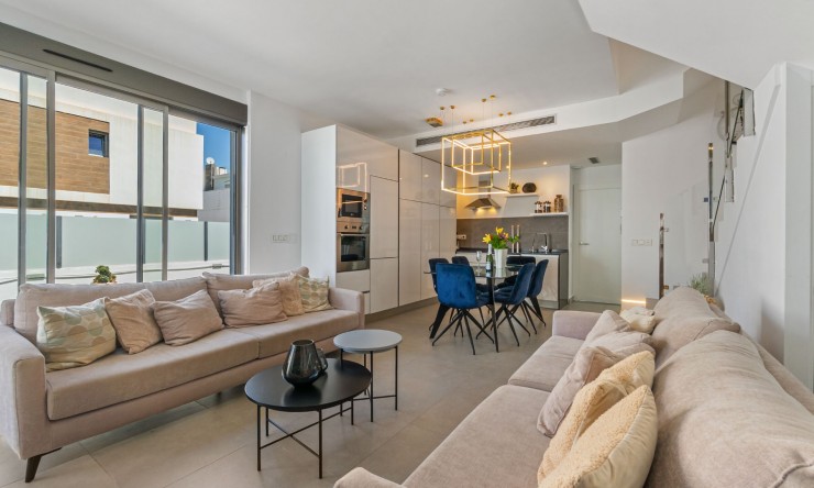 Re-Sale - Detached Villa - Orihuela Costa - Villamartin