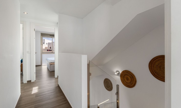 Re-Sale - Detached Villa - Orihuela Costa - Villamartin