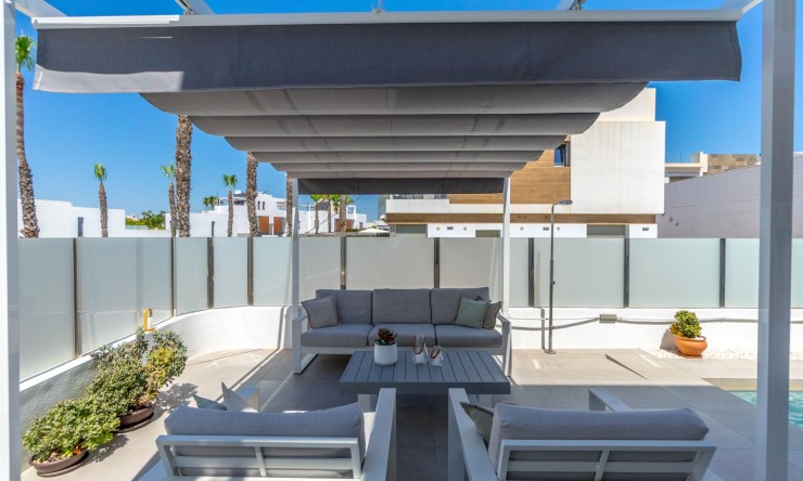 Re-Sale - Detached Villa - Orihuela Costa - Villamartin