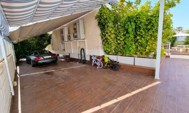 Re-Sale - Detached Villa - Torrevieja - La Mata - Town