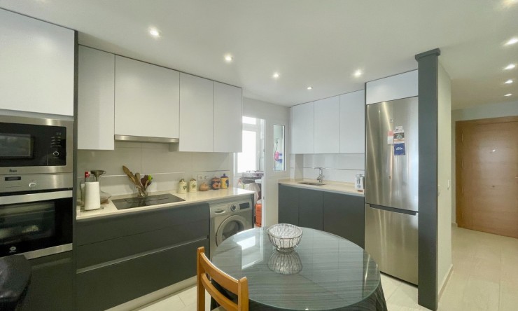 Re-Sale - Apartment - Torrevieja - Playa Del Cura