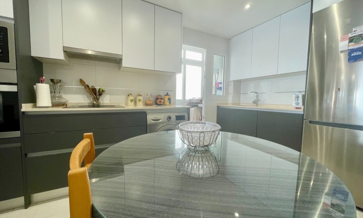 Re-Sale - Apartment - Torrevieja - Playa Del Cura