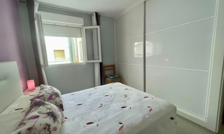Re-Sale - Apartment - Torrevieja - Playa Del Cura