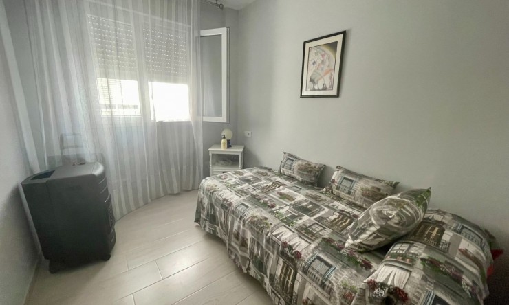 Re-Sale - Apartment - Torrevieja - Playa Del Cura