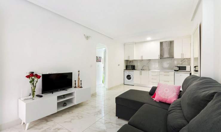 Re-Sale - Apartment - Torrevieja - Torrevieja - Centre