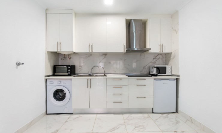 Re-Sale - Apartment - Torrevieja - Torrevieja - Centre