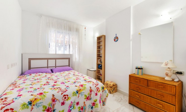 Re-Sale - Apartment - Torrevieja - Torrevieja - Centre