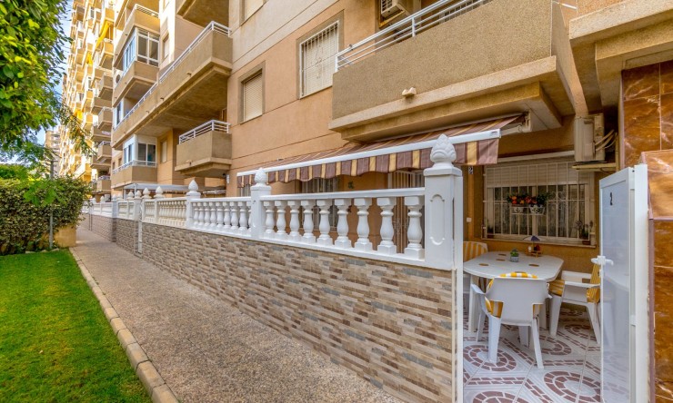 Re-Sale - Apartment - Torrevieja - Torrevieja - Centre