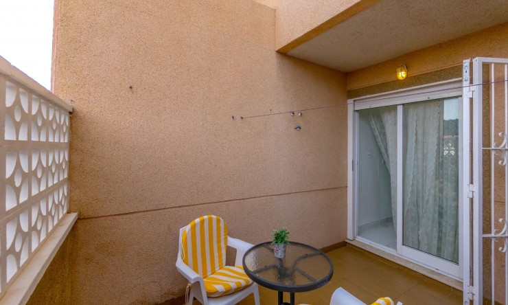 Re-Sale - Apartment - Torrevieja - Torrevieja - Centre