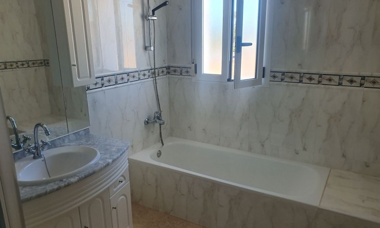 Re-Sale - Detached Villa - Algorfa - Lomas de La Juliana