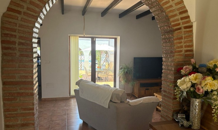 Re-Sale - Detached Villa - Jacarilla - Jacarilla - Country