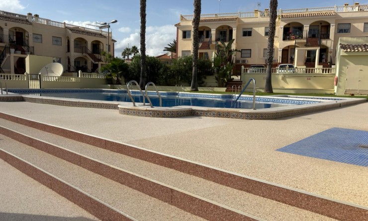 Re-Sale - Bungalow - Algorfa - Montemar