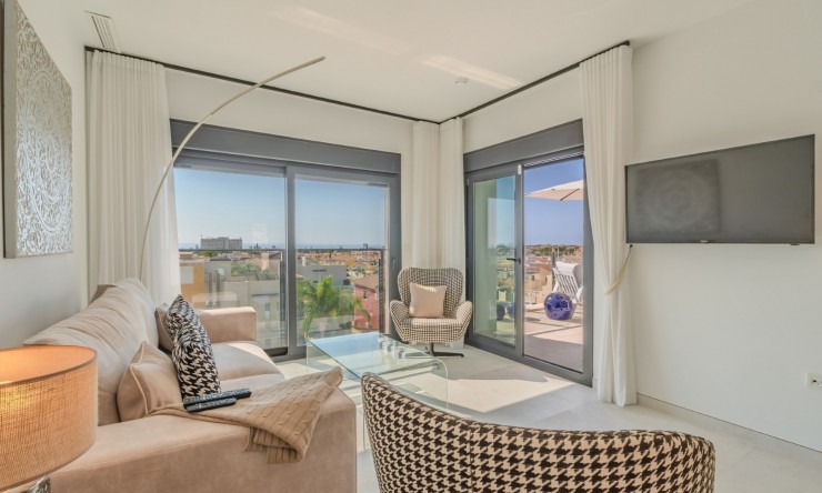 Re-Sale - Apartment - Orihuela Costa - La Zenia