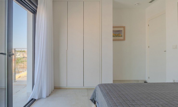 Re-Sale - Apartment - Orihuela Costa - La Zenia