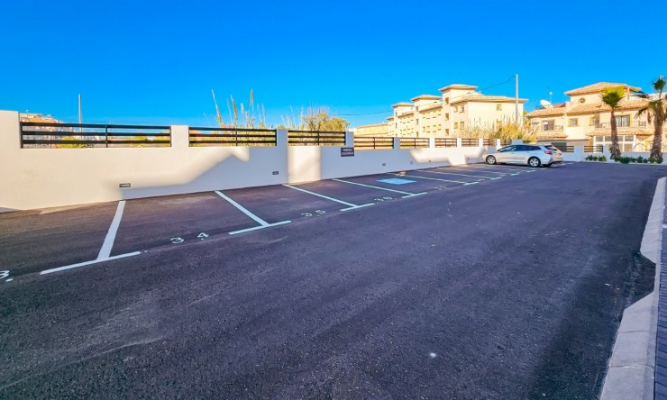 Re-Sale - Apartment - Orihuela Costa - La Zenia