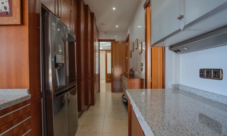 Re-Sale - Apartment - Benidorm - Benidorm - City