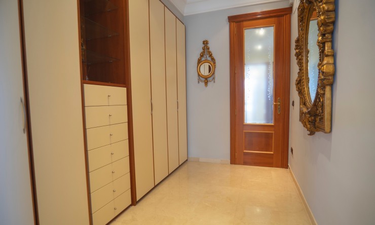 Re-Sale - Apartment - Benidorm - Benidorm - City