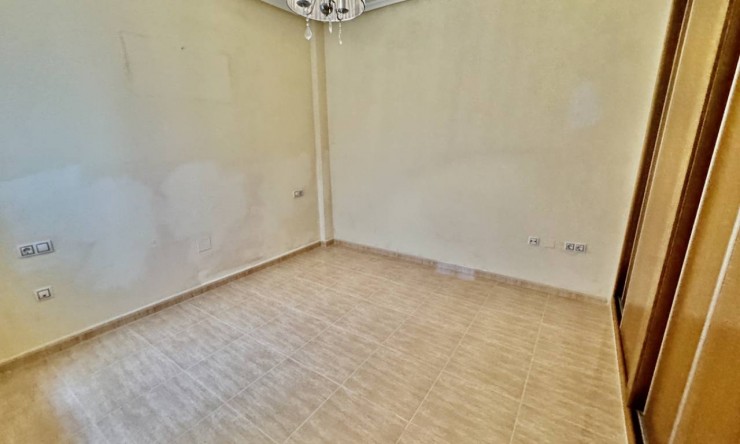 Re-Sale - Apartment - Formentera del Segura - Formentera - Village