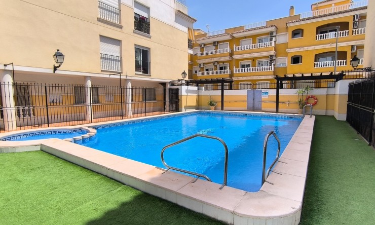 Re-Sale - Apartment - Formentera del Segura - Formentera - Village