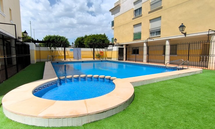 Re-Sale - Apartment - Formentera del Segura - Formentera - Village