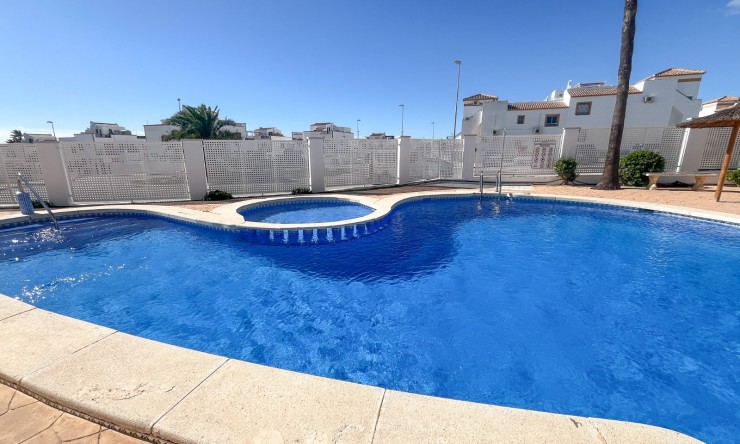 Re-Sale - Apartment - Los Montesinos - Entre Naranjos / Vistabella Golf