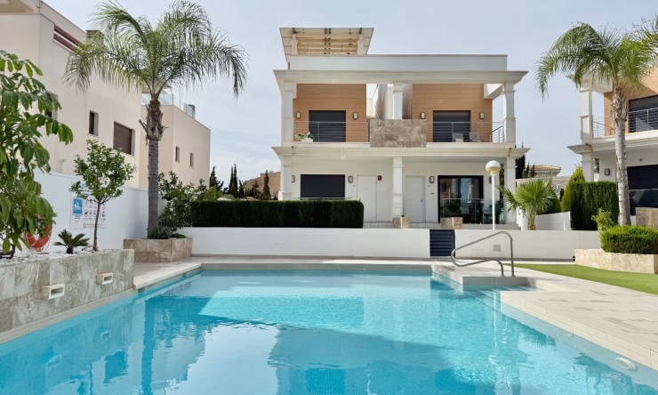 Re-Sale - Townhouse - Ciudad Quesada - Doña Pepa