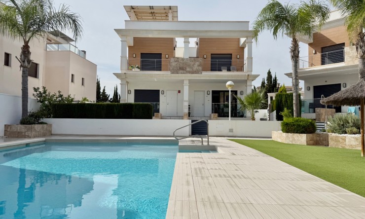 Re-Sale - Townhouse - Ciudad Quesada - Doña Pepa