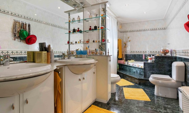 Re-Sale - Detached Villa - Orihuela Costa - Cabo Roig