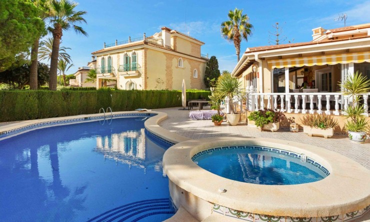 Re-Sale - Detached Villa - Orihuela Costa - Cabo Roig