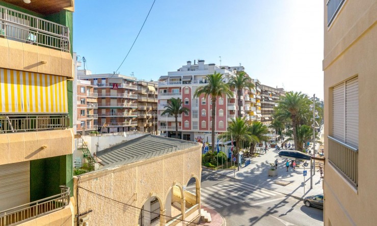 Re-Sale - Apartment - Torrevieja - Playa Del Cura