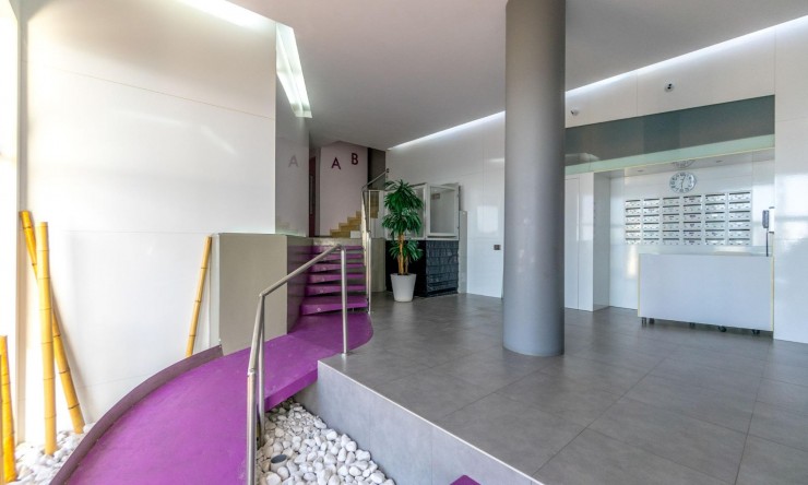 Re-Sale - Apartment - Torrevieja - Playa Del Cura