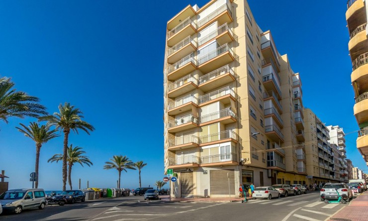 Re-Sale - Apartment - Torrevieja - Playa Del Cura