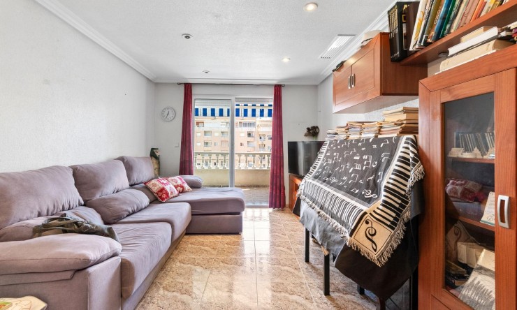 Re-Sale - Apartment - Torrevieja - Torrevieja - Centre