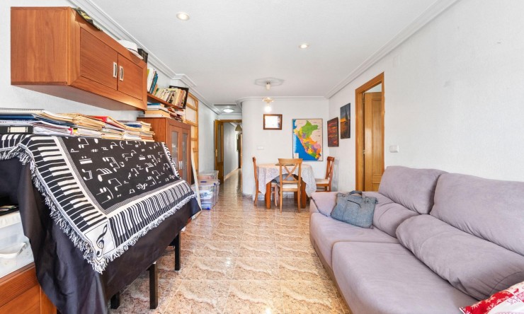 Re-Sale - Apartment - Torrevieja - Torrevieja - Centre