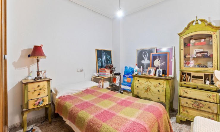 Re-Sale - Apartment - Torrevieja - Torrevieja - Centre