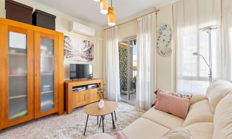 Re-Sale - Apartment - Torrevieja - Torrevieja - Centre