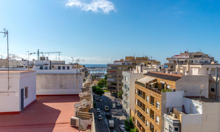 Re-Sale - Apartment - Torrevieja - Torrevieja - Centre